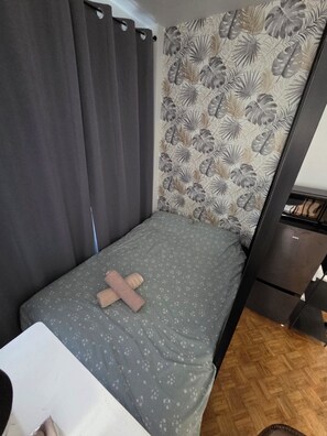 1 bedroom, WiFi, bed sheets - Charming Studio with Garden in Neuilly-sur-Seine (Neuilly-sur-Seine)