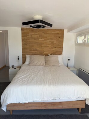 4 Schlafzimmer, Schreibtisch, Bügeleisen/Bügelbrett, kostenloses WLAN