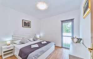 4 bedrooms, free WiFi, bed sheets