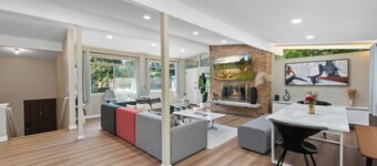 Stylish & Spacious Retreat in Downtown Bellevue