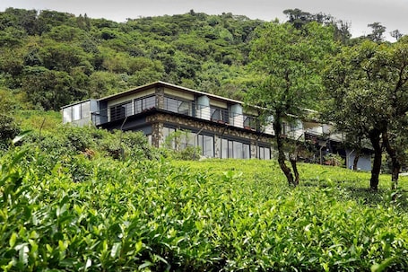 Fachada. Ibex Resorts, Valparai (Tale Rock)