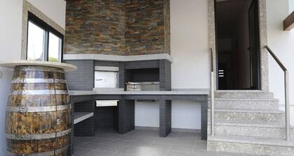 Ferienhaus 'Casa Do Lagar' mit Bergblick, WLAN und Klimaanlage