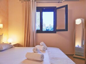 1 bedroom, iron/ironing board, free WiFi, bed sheets