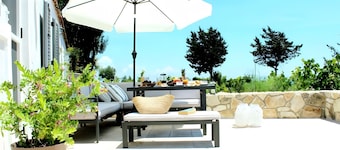 Apartment 'Sunrise' with Sea View, Wi-Fi and Air Conditioning