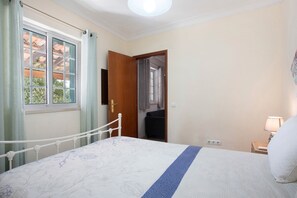 2 bedrooms, free WiFi, bed sheets