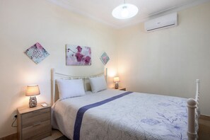 2 bedrooms, free WiFi, bed sheets - Holiday Home 'Casa 1' with Shared Pool, Wi-Fi and Air Conditioning (Vale da Pedra)