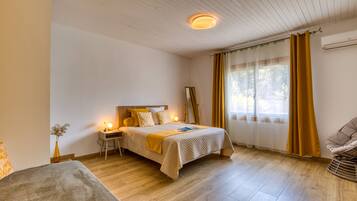 1 bedroom, free WiFi, bed sheets