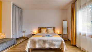 1 bedroom, free WiFi, bed sheets