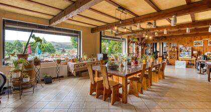Appartement 'Les Tables Aux Vaches-Chambre Agout' avec terrasse privée, jardin privé et Wi-Fi