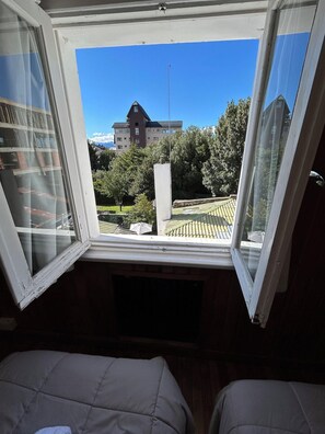Wifi gratis y ropa de cama