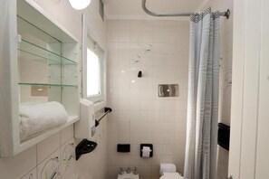 Towels, soap, shampoo, toilet paper - SURPRISE TURISMO (San Carlos de Bariloche)