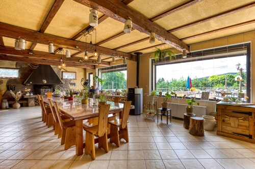 Chambre d'hôtes 'Saints-Peyres' avec terrasse partagée, Wi-Fi