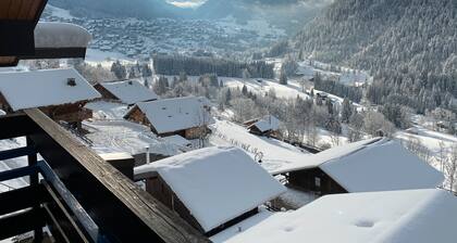 Entire Chalet in Châtel – Quiet, Spacious, Stunning Views