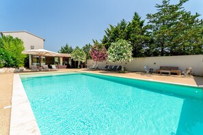 A heated pool - Les lavandes – Haven of peace with heated swimming pool at the gateway to the Luberon (Saumane-de-Vaucluse)