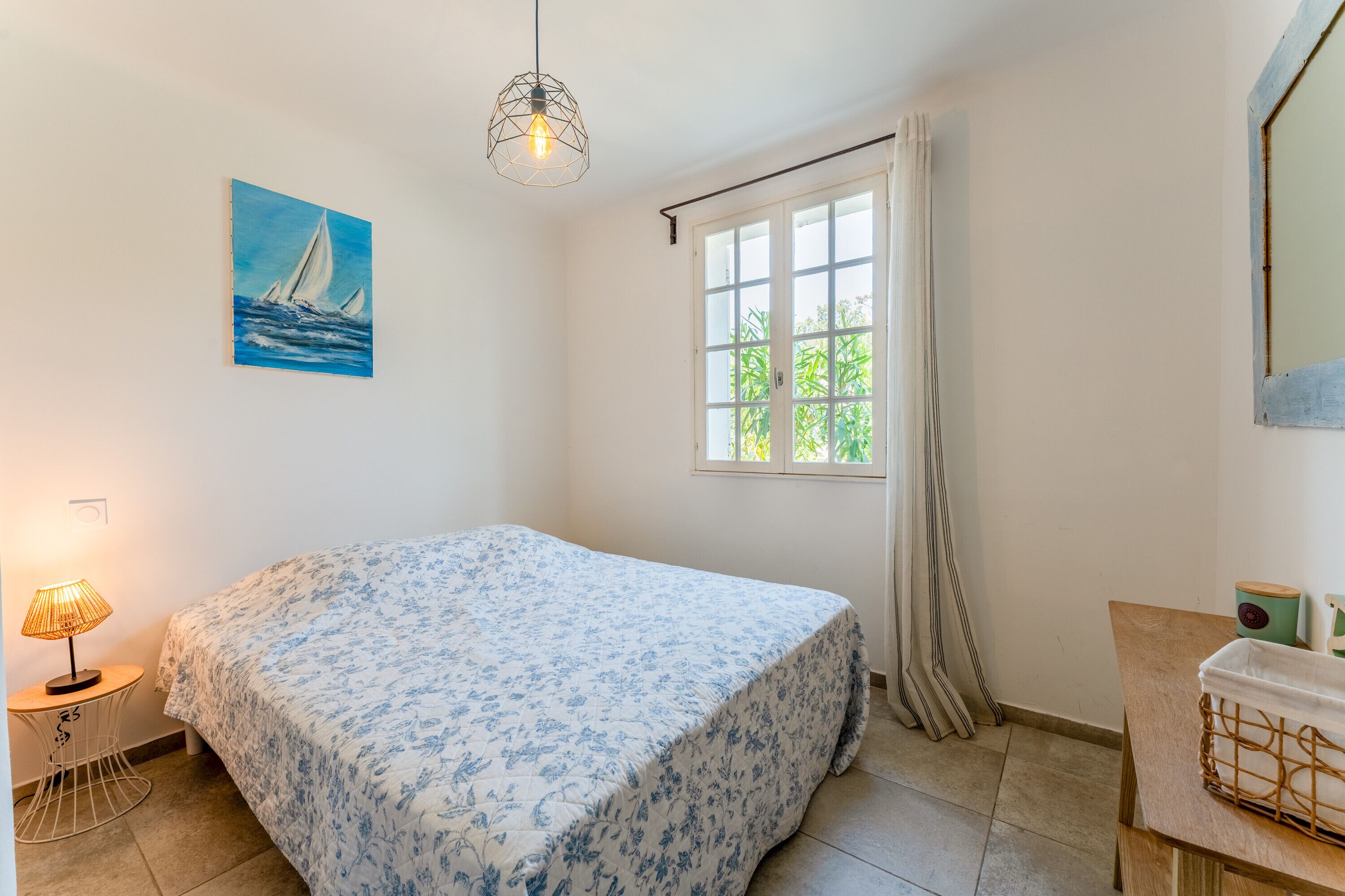 4 slaapkamers, een strijkplank/strijkijzer, gratis wifi