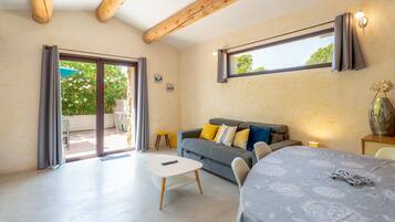 Televisie en een tafeltennistafel