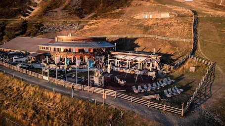 Exterior. Room 'Rossalm Panoramic Room 5' with Shared Terrace, Shared Garden and Wi-Fi