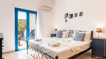 2 chambres, fer et planche à repasser, accès au Wi-Fi (inclus)