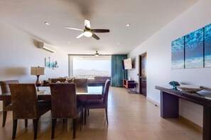 Interior - Ocean View, 2 Infinity Pools, Pedregal, Walkable (Cabo San Lucas)