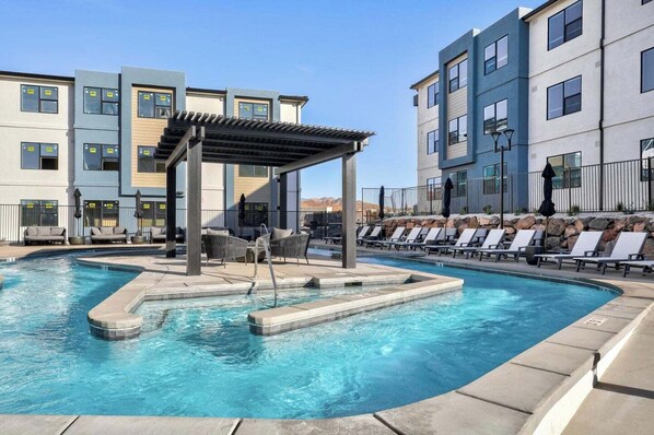 Indoor pool, outdoor pool