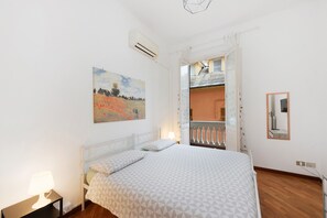 2 bedrooms, iron/ironing board, free WiFi, bed sheets - Apartment 'Lucia Genova Aeroporto' with Balcony, Wi-Fi and Air Conditioning (Genova)