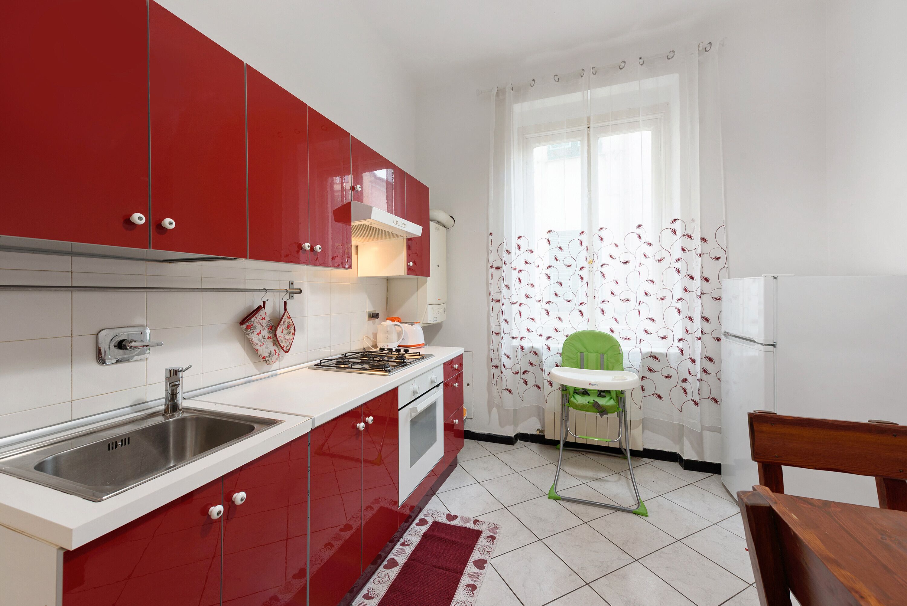 冰箱、烤箱、炉灶、电热水壶