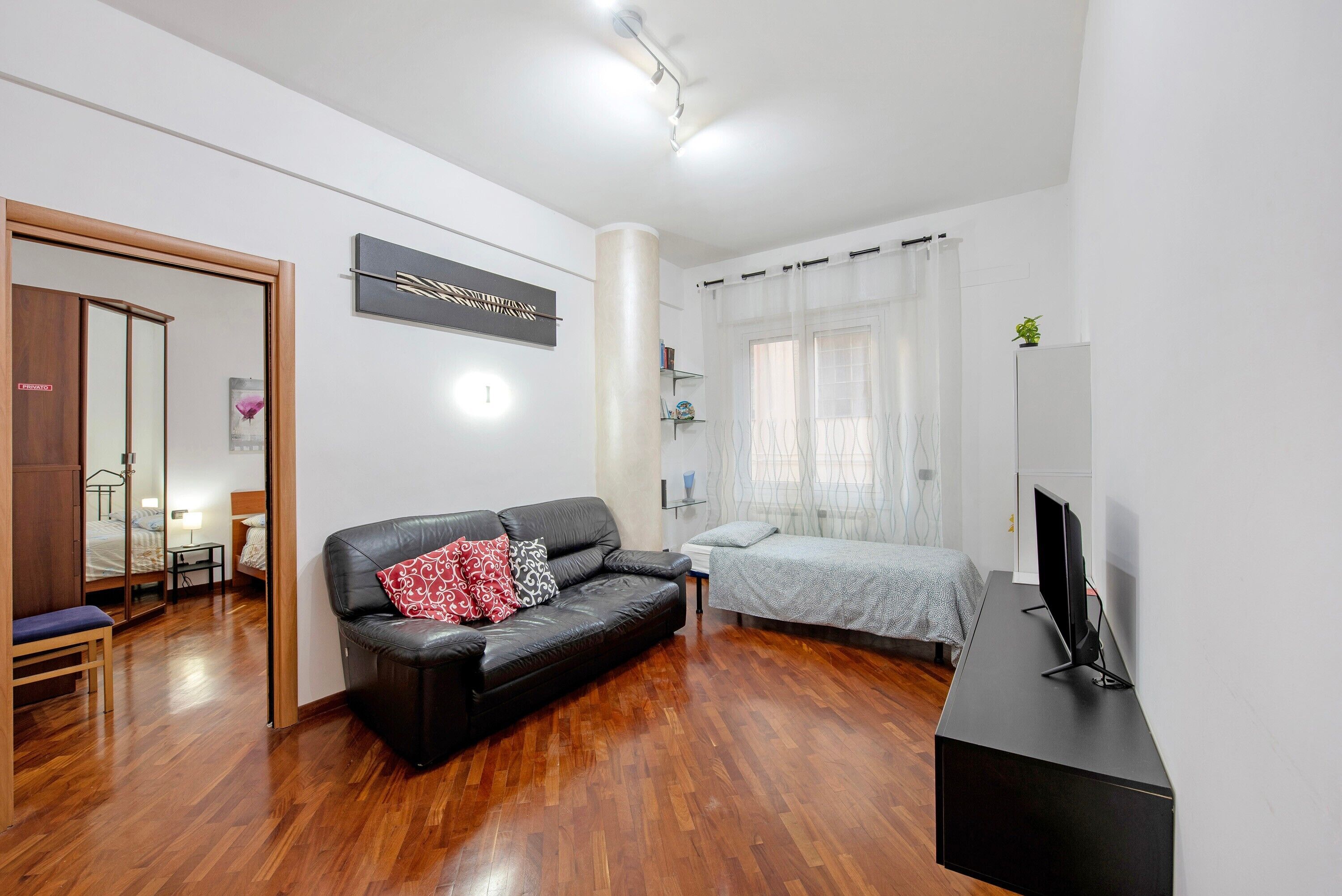 1 sovrum, strykjärn/strykbräda, gratis wi-fi och sängkläder