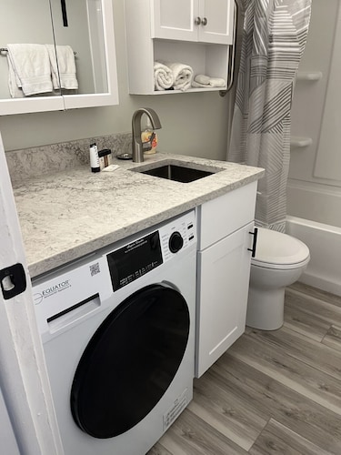 NEW FULLY REMODELED 1 BEDROOM/ 1 BATH-SLEEPS 4 IN BIG SKY MEADOWS