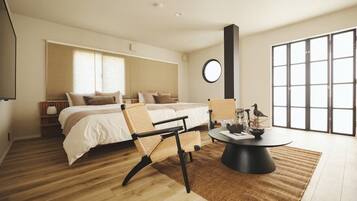 5 bedrooms, iron/ironing board, free WiFi, bed sheets