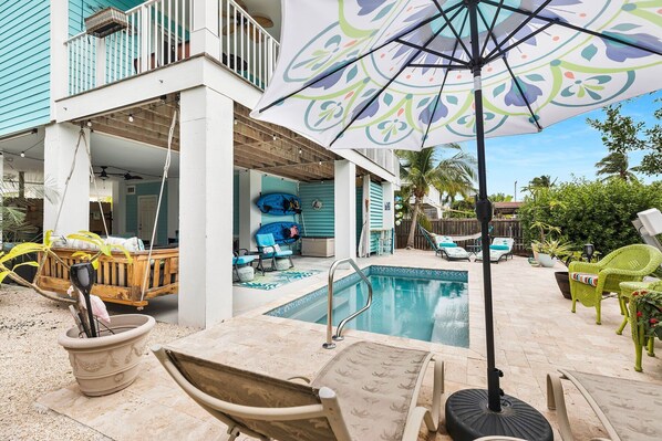 A heated pool - Good Times & Tan Lines - 3 Bedroom Beautiful Pool Home with boating access (Ramrod Key)