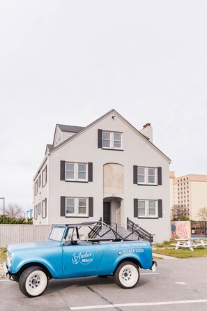 Exterior - Beachview | Dog-Friendly | Walk to Beach (Virginia Beach)