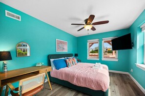 3 bedrooms, desk, free WiFi, bed sheets - Dog-Friendly Beach Apt Steps to Boardwalk (Virginia Beach)