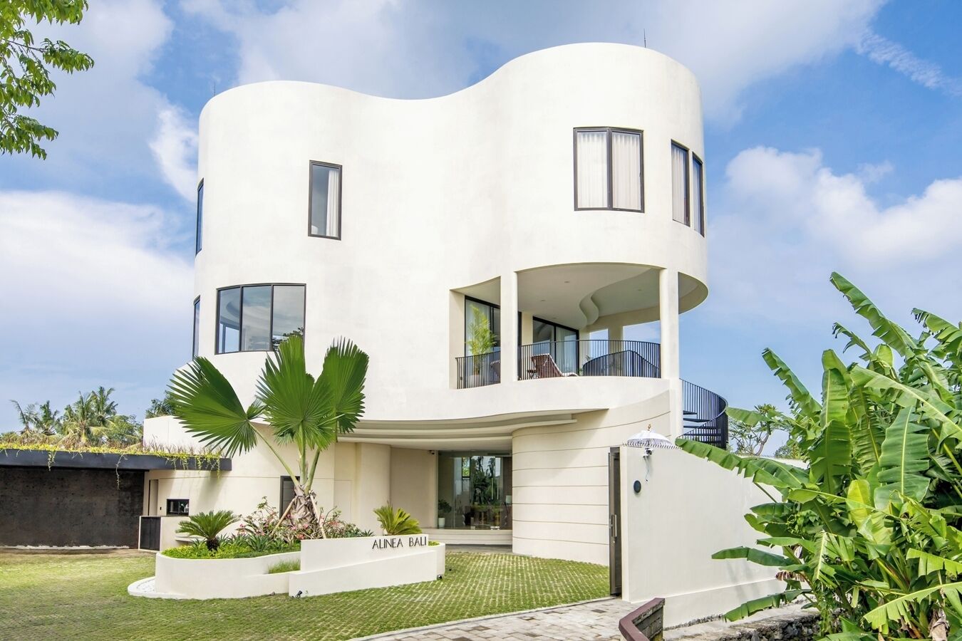 Fachada de la propiedad