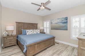 4 bedrooms, iron/ironing board, free WiFi, bed sheets