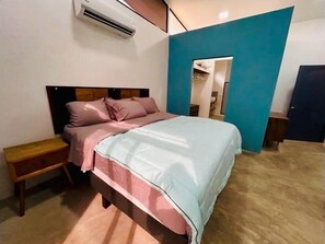 3 bedrooms, WiFi, bed sheets