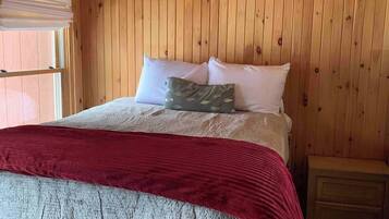 4 bedrooms, WiFi, bed sheets