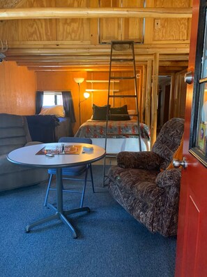 4 bedrooms, WiFi, bed sheets