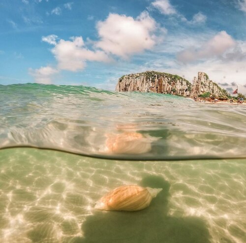 Spectacular 3 bedroom apartment with air conditioning 100 meters from the beach * sea view * 2 spaces!