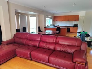 Smart TV, fireplace - 25 year old dated but Comfortable 5 Bedroom House Point Cook (Point Cook)