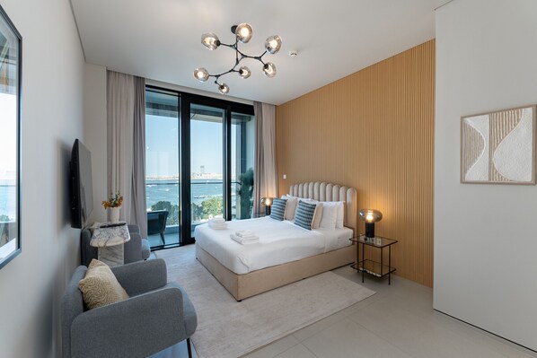 3 bedrooms, iron/ironing board, WiFi