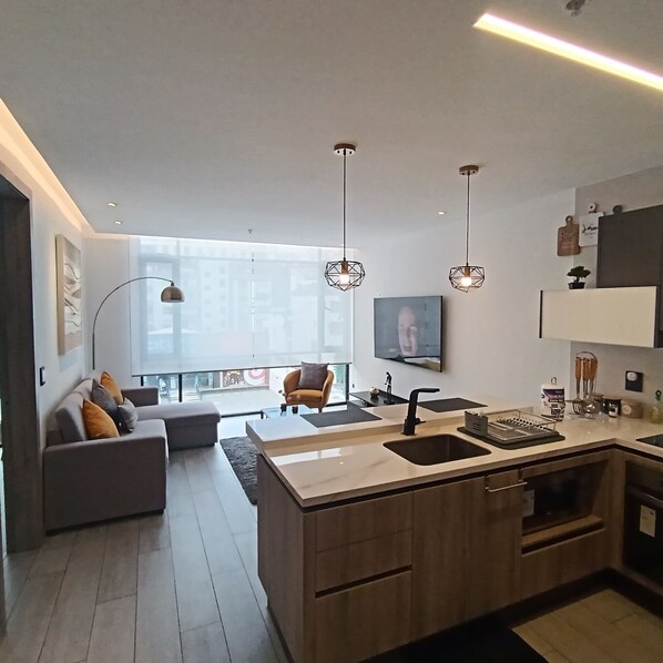 Fridge, microwave, oven, stovetop