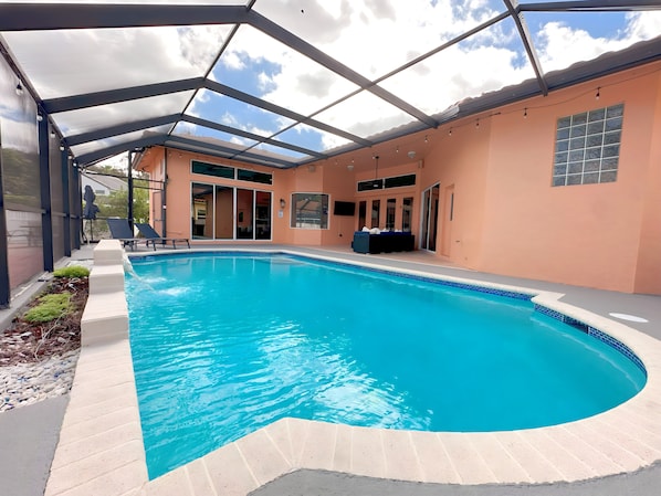 Piscine extérieure