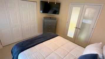 4 quartos, ferros/tábuas de passar roupa, Wi-Fi de cortesia