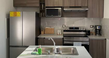 Charming 3-bedroom 2.5BA Family Friendly with WiFi, AC in fabulous San Miguel