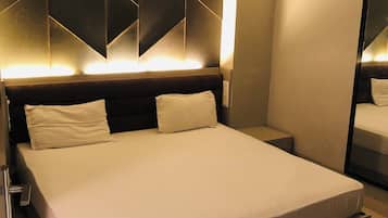 Double Room, City View | Premium bedding, down comforters, memory foam beds, soundproofing