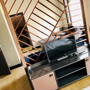 1 bedroom, premium bedding, down duvets, memory-foam beds