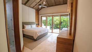 4 habitaciones, caja de seguridad en la habitación y escritorio