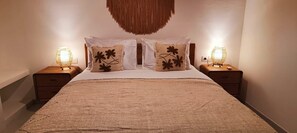 2 Schlafzimmer, Zimmersafe, kostenloses WLAN, Bettwäsche