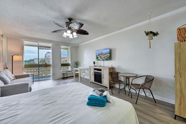 WiFi, bed sheets - The Palms Paradise, Ocean Oasis! (Myrtle Beach)