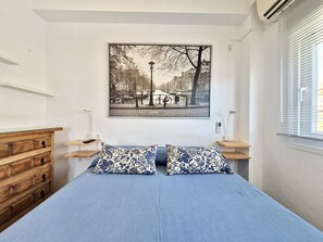 2 makuuhuonetta, silitysrauta/-lauta, ilmainen Wi-Fi, vuodevaatteet